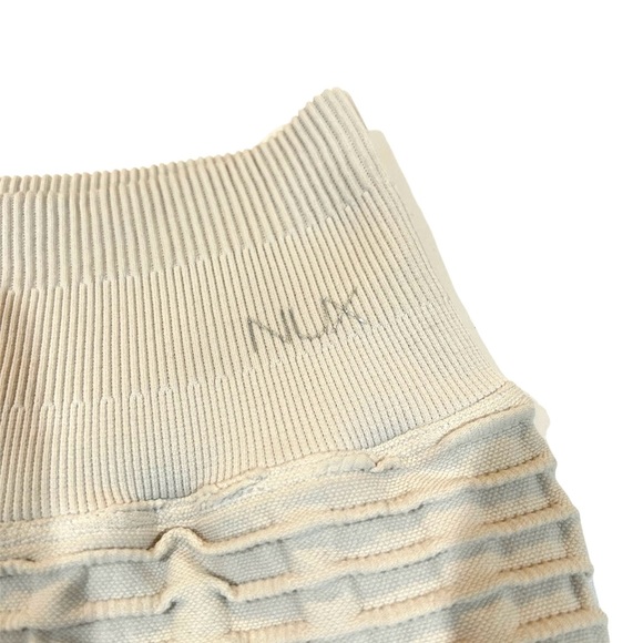 NUX leggings Pucker Up Small beige mid rise high compression yoga gym workout - Picture 3 of 6